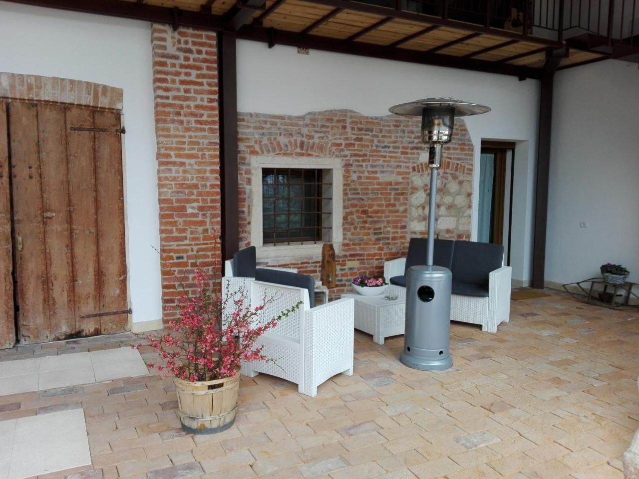 Agriturismo La Sophora Montegaldella Exterior foto